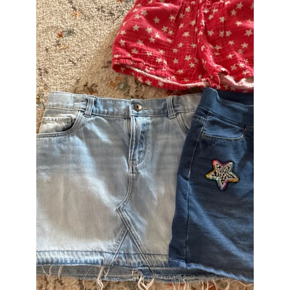 Girls Size 8 Bundle OshKosh Denim Skirt SO Sequin Skirt Cat & Jack Star Shorts